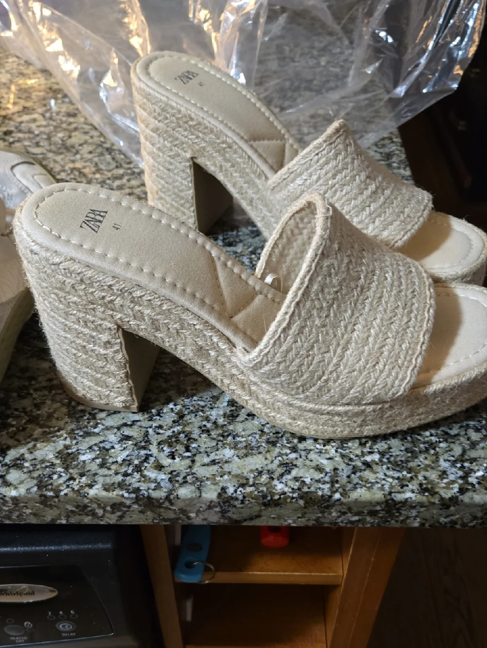 ZARA Women's Cream Espadrille Slide Sandals - Picture 2 of 3